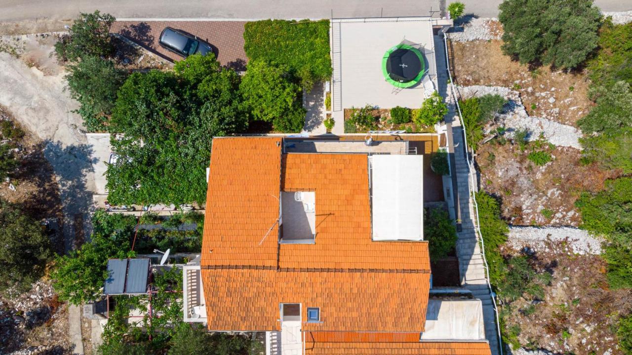 Villa Castello Zrnovo エクステリア 写真